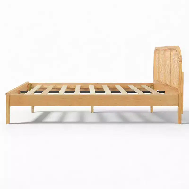 Letto matrimoniale Queen in pino naturale con testiera in rattan, per 1-2 adulti